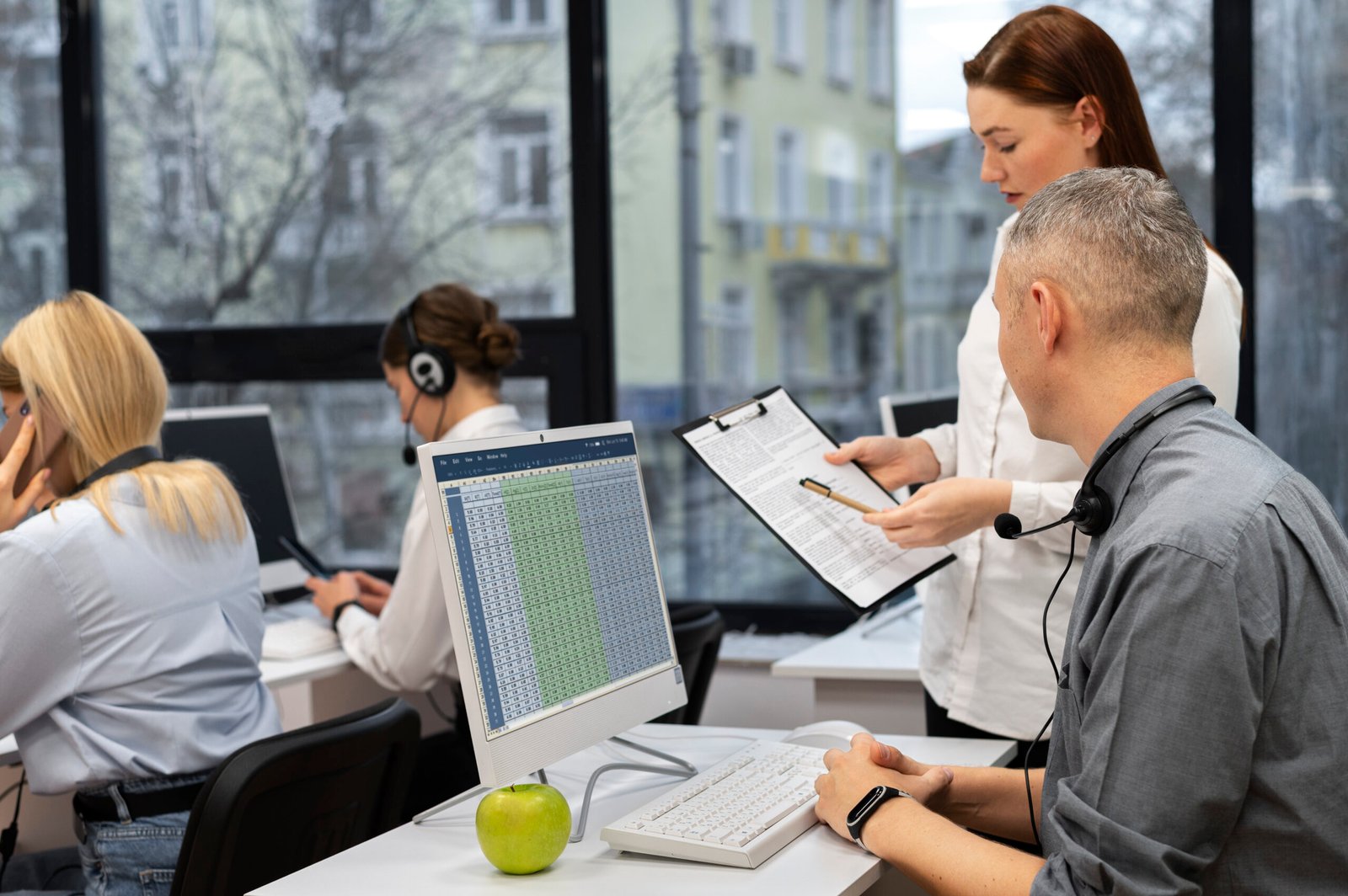 Redefining Onboarding Efficiency with Intelligent Loan Origination Software